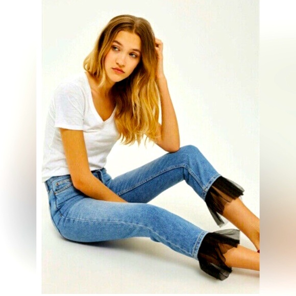Topshop Tulle hem Jaime ankle jeans. - Picture 3 of 9